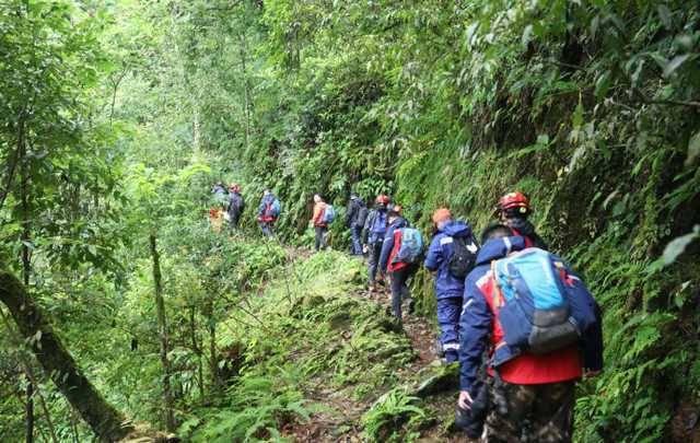 哀牢山吃瓜,探寻云南特色美食之旅