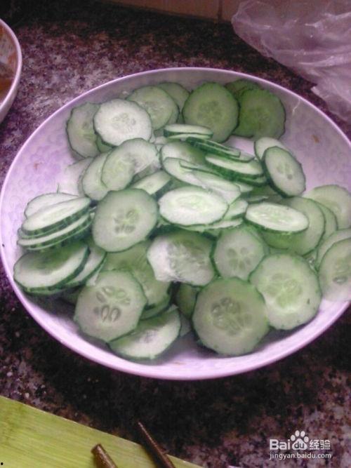 拉瓜怎么炒着吃,家常美味新尝试