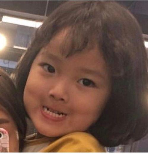 吃瓜博主女性,揭秘吃瓜博主的魅力人生