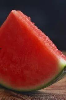 免费吃瓜图片,视觉盛宴来袭，一起探索美食与视觉的完美融合