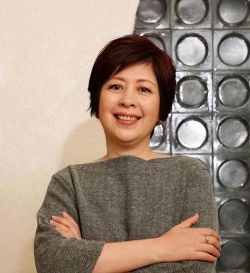 李小婉吃瓜视频